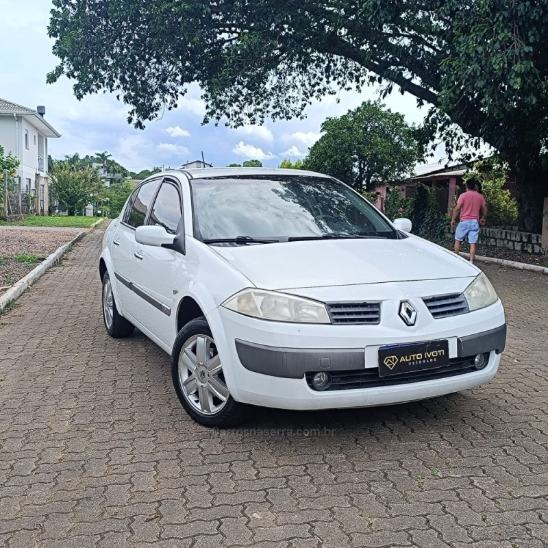 megane 2.0 dynamique sedan 16v gasolina 4p manual 2008 ivoti