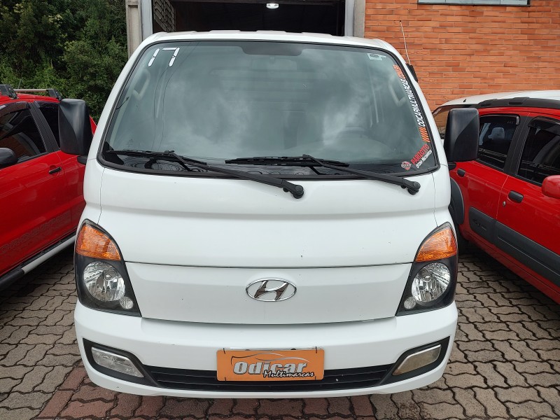 HR 2.5 LONGO SEM CAÇAMBA 4X2 16V 130CV TURBO INTERCOOLER DIESEL 2P MANUAL - 2017 - CAXIAS DO SUL