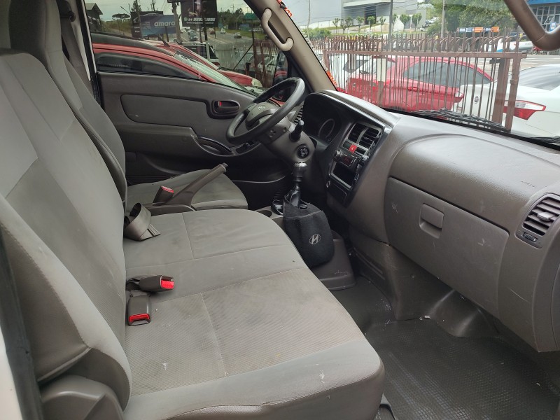 HR 2.5 LONGO SEM CAÇAMBA 4X2 16V 130CV TURBO INTERCOOLER DIESEL 2P MANUAL - 2017 - CAXIAS DO SUL