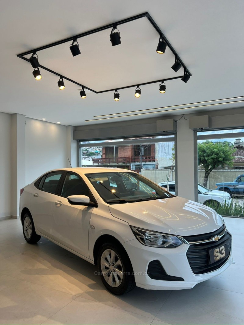ONIX 1.0 LT 12V FLEX 4P MANUAL - 2023 - CAXIAS DO SUL