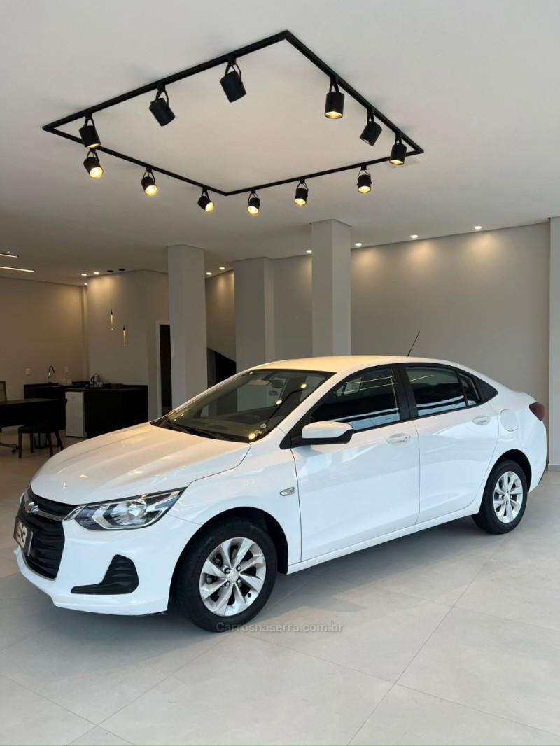 ONIX 1.0 LT 12V FLEX 4P MANUAL - 2023 - CAXIAS DO SUL