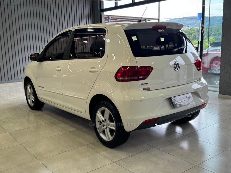 FOX 1.0 MPI COMFORTLINE 12V FLEX 4P MANUAL - 2016 - DOIS IRMãOS