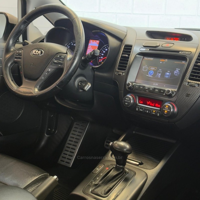 CERATO 1.6 16V SX4 FLEX 4P AUTOMÁTICO - 2015 - NOVO HAMBURGO