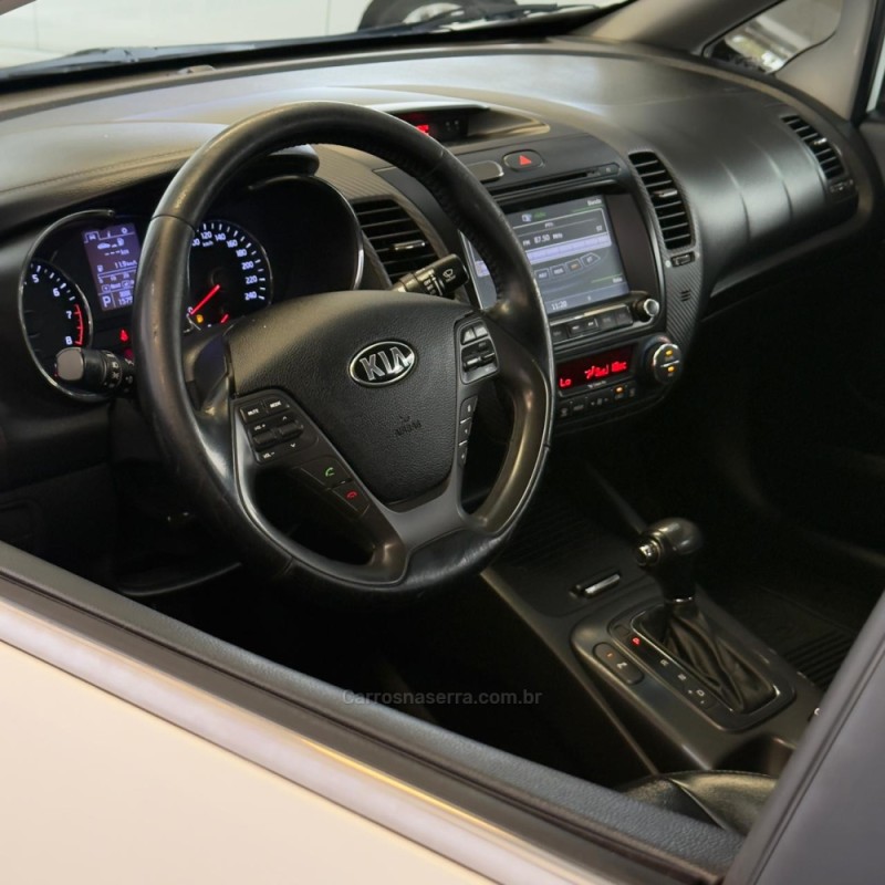 CERATO 1.6 16V SX4 FLEX 4P AUTOMÁTICO - 2015 - NOVO HAMBURGO