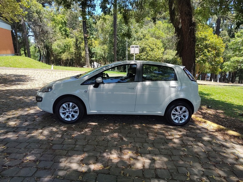 PUNTO 1.4 ATTRACTIVE ITALIA 8V FLEX 4P MANUAL - 2016 - CAXIAS DO SUL