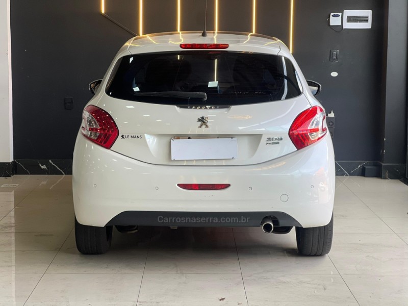 208 1.6 GRIFFE 16V FLEX 4P AUTOMÁTICO - 2016 - SAPUCAIA DO SUL