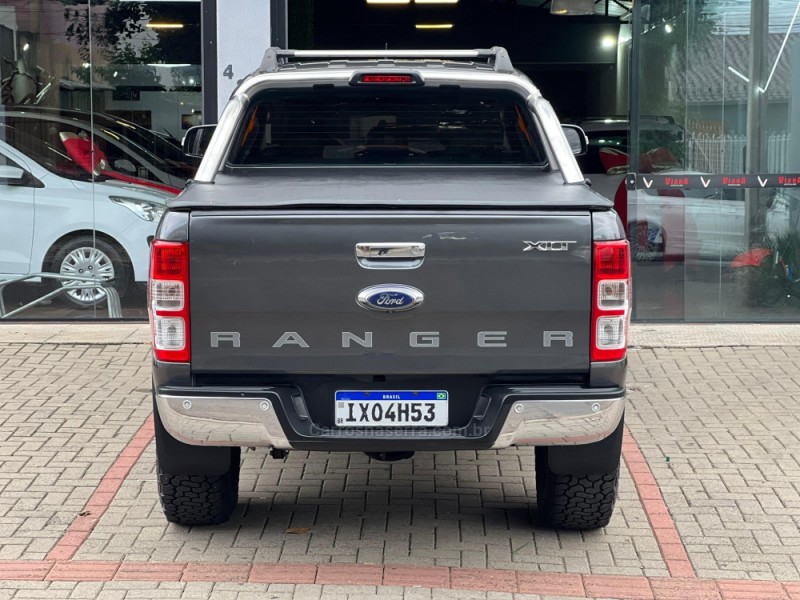 RANGER 2.5 XLT 4X2 CD 16V FLEX 4P MANUAL - 2017 - SAPUCAIA DO SUL