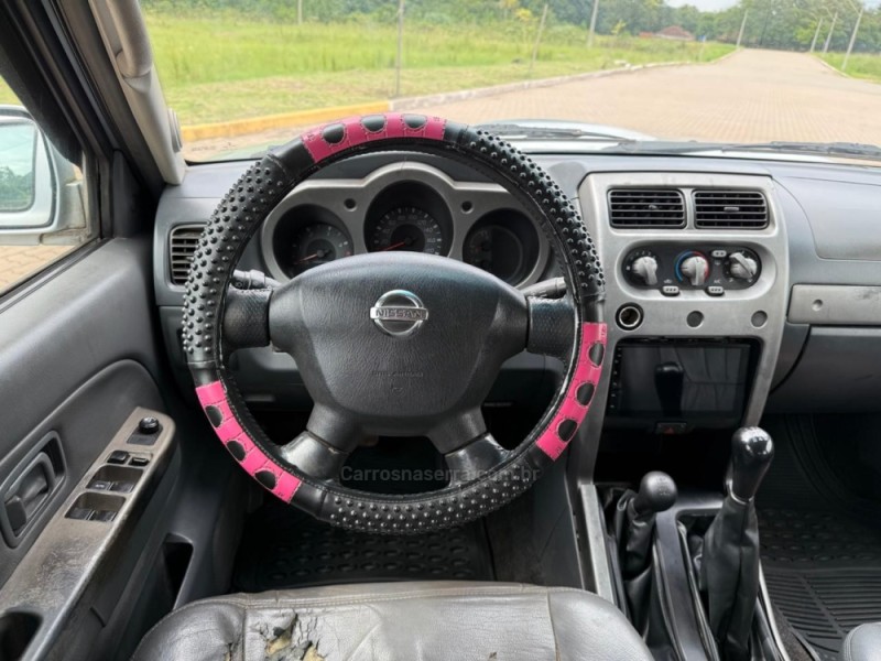 FRONTIER 2.8 SE 4X4 CD TURBO DIESEL 4P MANUAL - 2004 - IVOTI