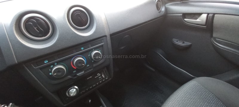 CELTA 1.0 MPFI LT 8V FLEX 4P MANUAL - 2012 - PICADA CAFé