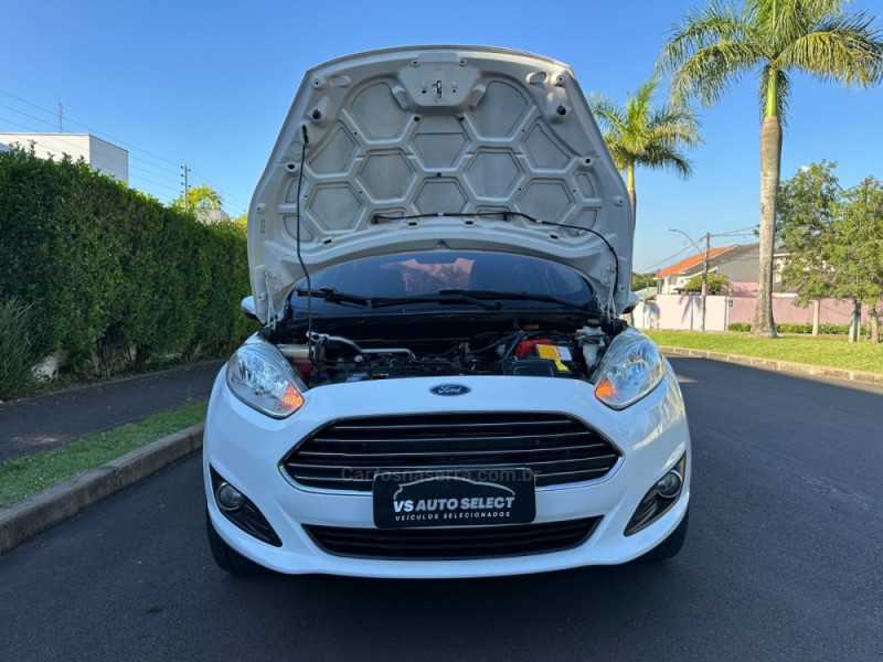 FIESTA 1.6 TITANIUM HATCH 16V FLEX 4P AUTOMÁTICO - 2015 - SãO LEOPOLDO