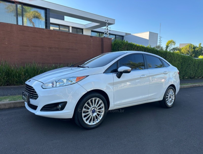 fiesta 1.6 titanium hatch 16v flex 4p automatico 2015 sao leopoldo