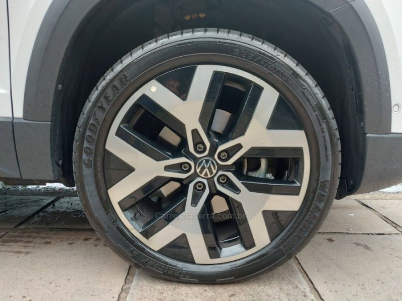 TAOS 1.4 16V HIGHLINE TSI FLEX 4P AUTOMÁTICO - 2024 - NOVO HAMBURGO