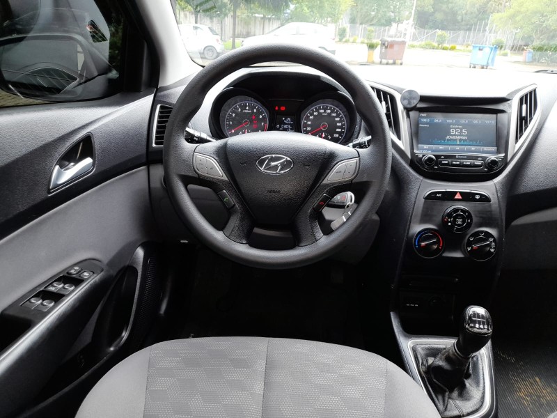 HB20 1.6 COMFORT 16V FLEX 4P MANUAL - 2018 - FARROUPILHA