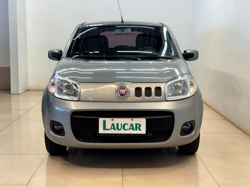 UNO 1.0 VIVACE 8V FLEX 4P MANUAL - 2014 - CASCA