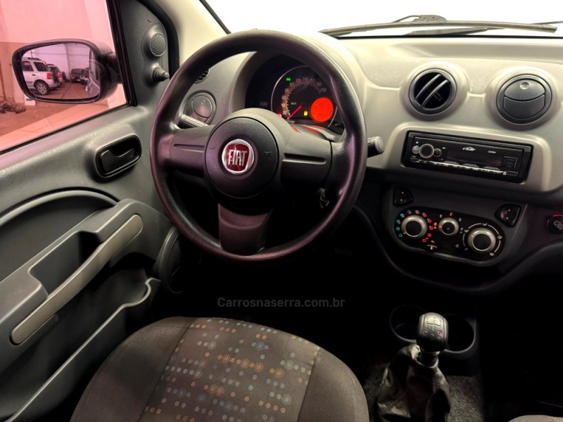 UNO 1.0 VIVACE 8V FLEX 4P MANUAL - 2014 - CASCA