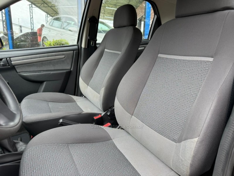 CELTA 1.0 MPFI LS 8V FLEX 4P MANUAL - 2014 - LAGOA VERMELHA