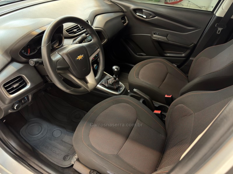 ONIX 1.4 MPFI LT 8V FLEX 4P MANUAL - 2016 - BOM RETIRO DO SUL