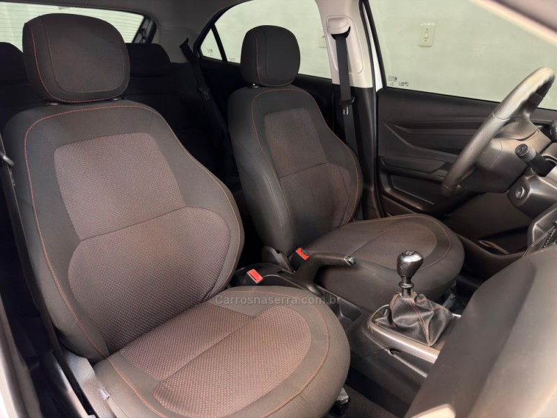 ONIX 1.4 MPFI LT 8V FLEX 4P MANUAL - 2016 - BOM RETIRO DO SUL