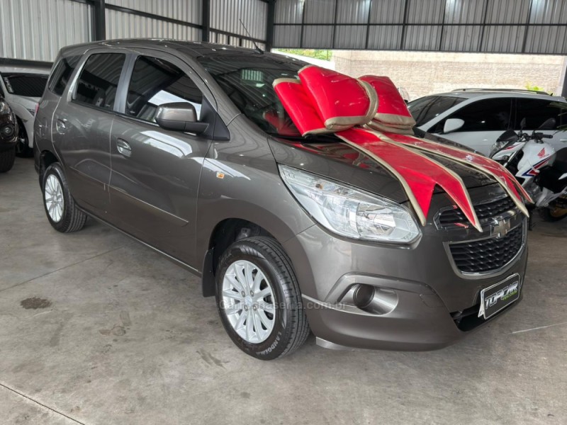 spin 1.8 lt 8v flex 4p automatico 2013 campo bom
