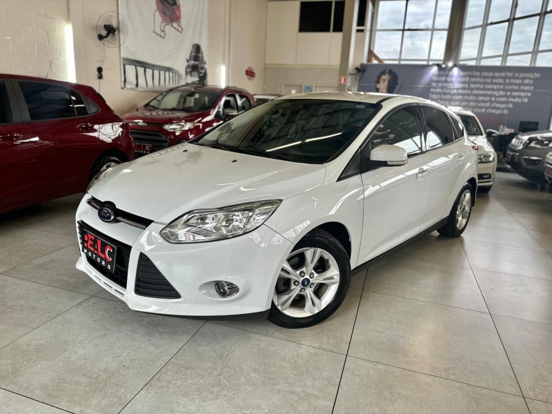 focus 1.6 s hatch 16v flex 4p automatico 2015 caxias do sul