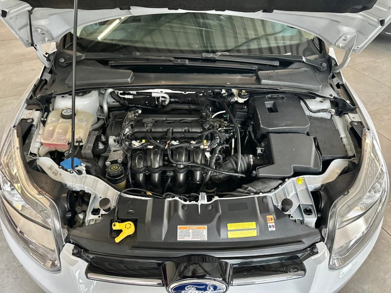 FOCUS 1.6 S HATCH 16V FLEX 4P AUTOMÁTICO - 2015 - CAXIAS DO SUL