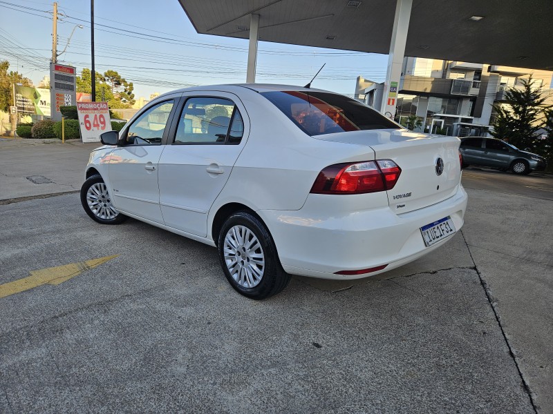 VOYAGE 1.0 MI CITY 8V FLEX 4P MANUAL - 2013 - CAXIAS DO SUL