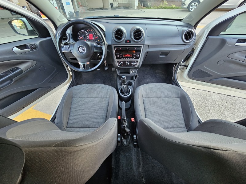 VOYAGE 1.0 MI CITY 8V FLEX 4P MANUAL - 2013 - CAXIAS DO SUL