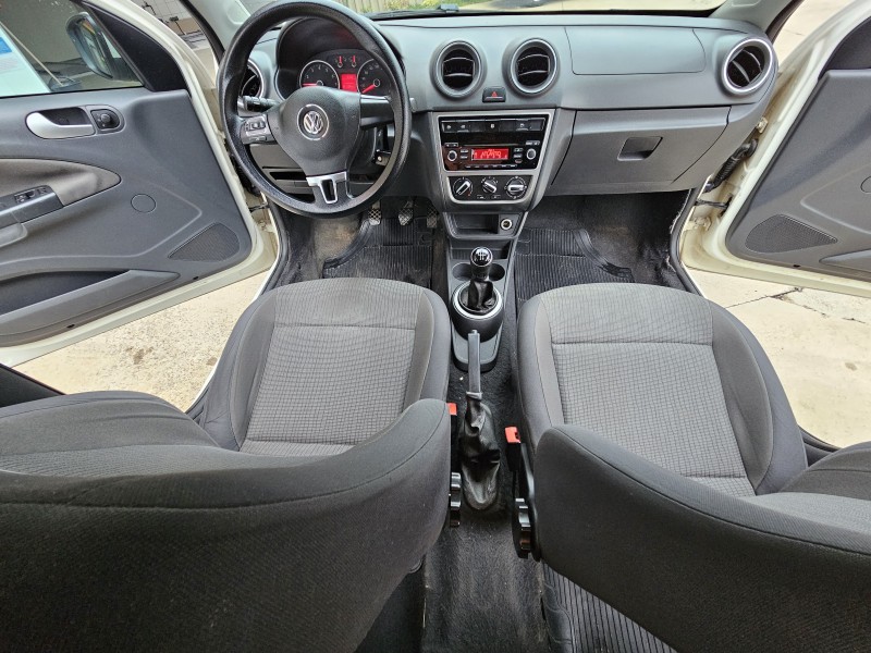 VOYAGE 1.0 MI CITY 8V FLEX 4P MANUAL - 2013 - CAXIAS DO SUL