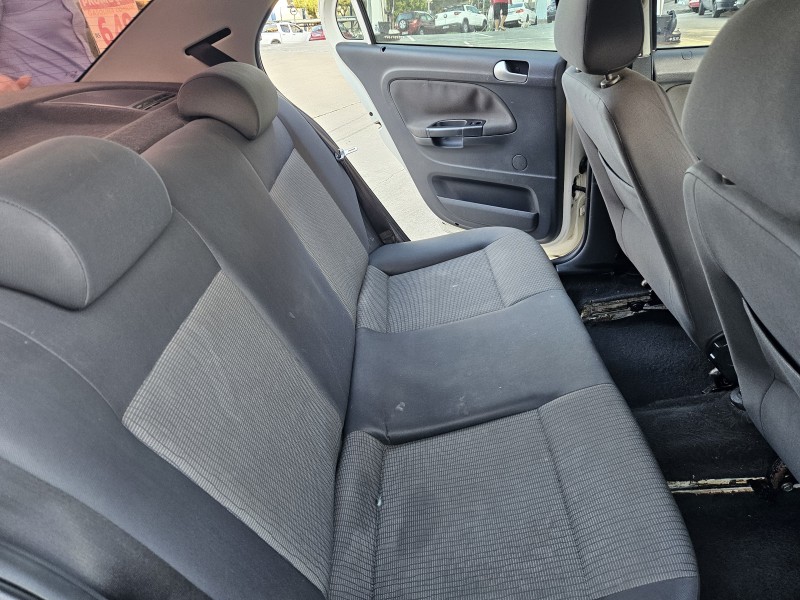 VOYAGE 1.0 MI CITY 8V FLEX 4P MANUAL - 2013 - CAXIAS DO SUL