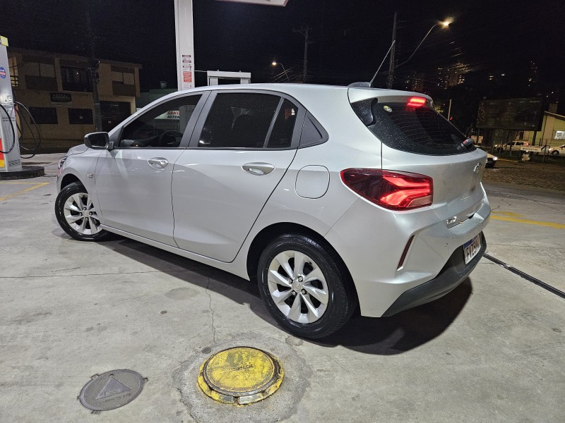 ONIX 1.0 LT 12V FLEX 4P MANUAL - 2020 - CAXIAS DO SUL
