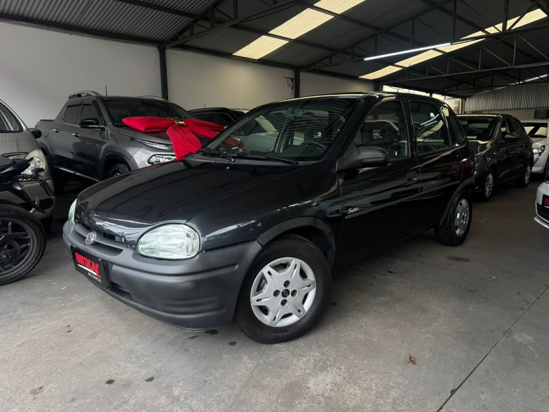 CHEVROLET - CORSA - 1997/1998 - Cinza - R$ 15.900,00