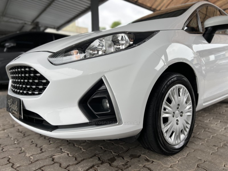 FIESTA 1.6 SE HATCH 16V FLEX 4P MANUAL - 2018 - BOM PRINCíPIO
