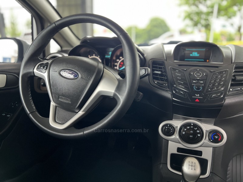 FIESTA 1.6 SE HATCH 16V FLEX 4P MANUAL - 2018 - BOM PRINCíPIO