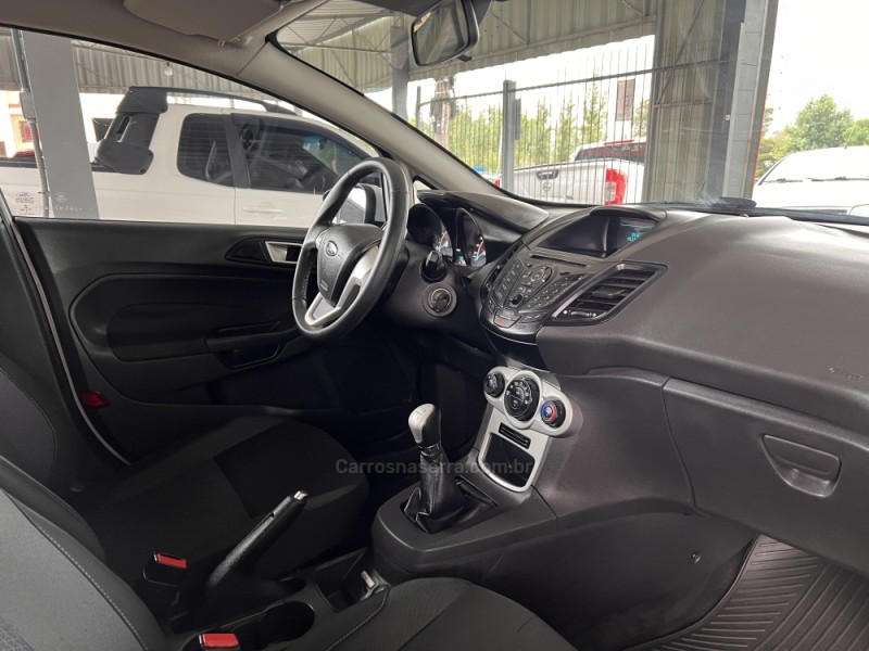 FIESTA 1.6 SE HATCH 16V FLEX 4P MANUAL - 2018 - BOM PRINCíPIO