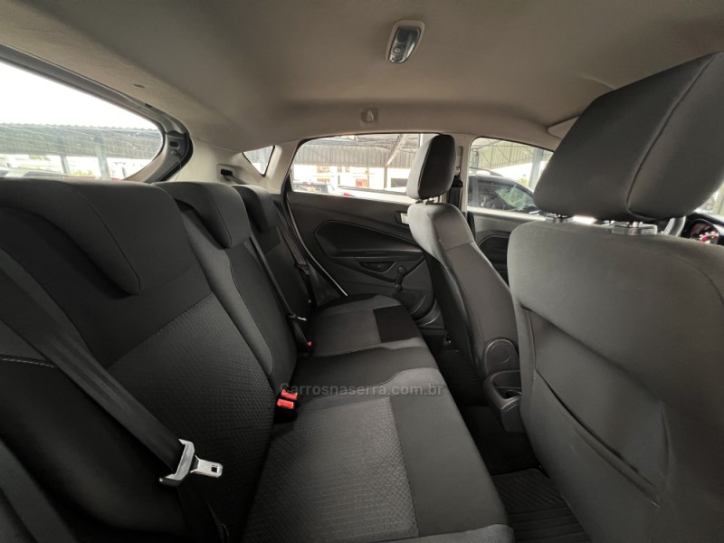 FIESTA 1.6 SE HATCH 16V FLEX 4P MANUAL - 2018 - BOM PRINCíPIO