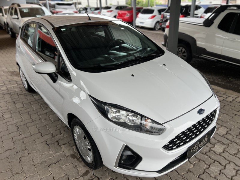 FIESTA 1.6 SE HATCH 16V FLEX 4P MANUAL - 2018 - BOM PRINCíPIO