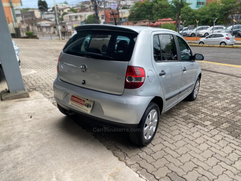 FOX 1.6 MI ROUTE 8V FLEX 4P MANUAL - 2008 - CAXIAS DO SUL