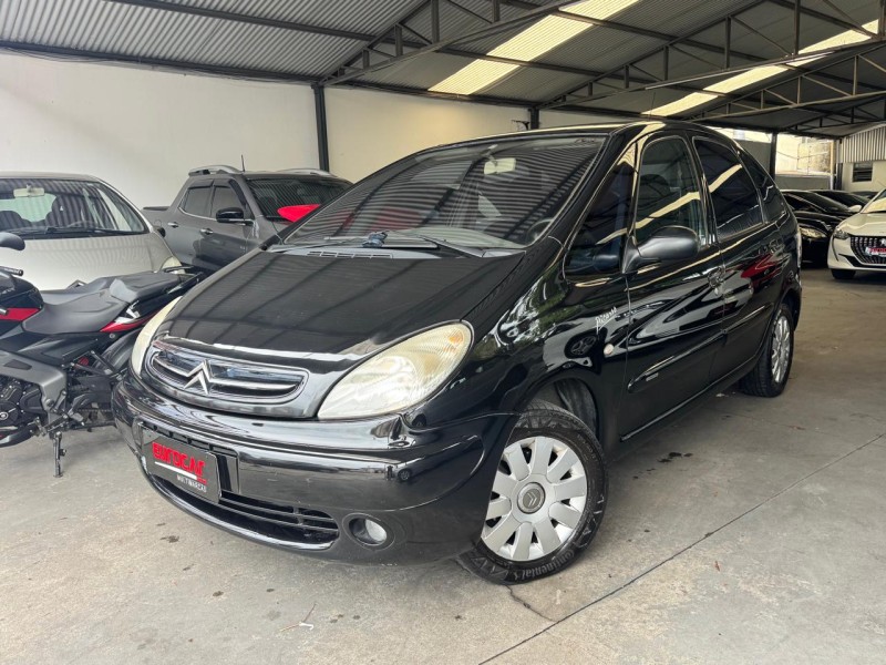 CITROËN - XSARA PICASSO - 2005/2005 - Preta - R$ 13.900,00