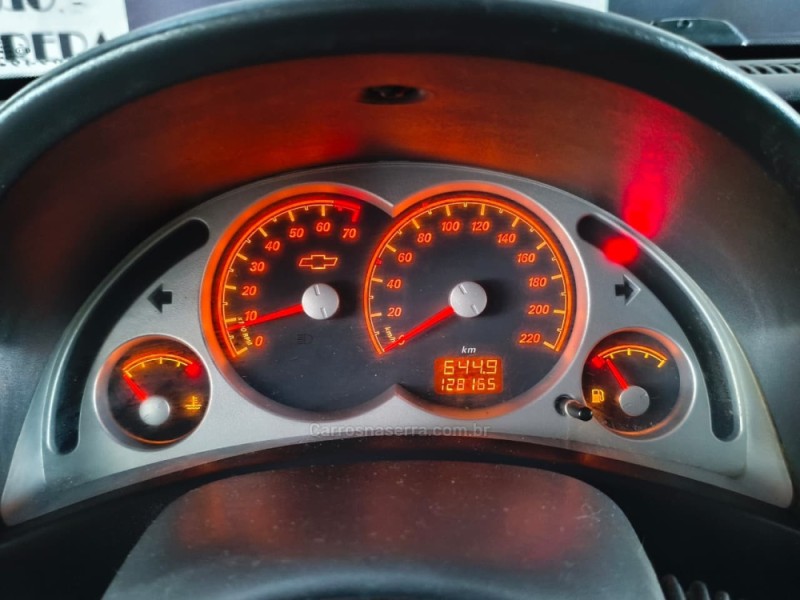 CORSA 1.4 MPFI PREMIUM SEDAN 8V FLEX 4P MANUAL - 2010 - NOVO HAMBURGO