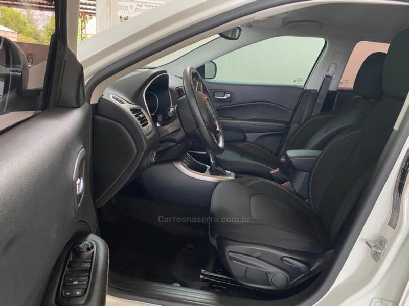 COMPASS 2.0 SPORT 4X2 16V GASOLINA 4P AUTOMÁTICO - 2020 - LAJEADO