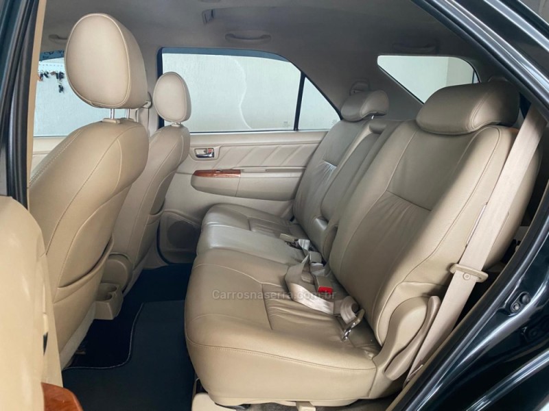 HILUX SW4 3.0 SRV 4X4 16V TURBO INTERCOOLER DIESEL 4P AUTOMÁTICO - 2010 - LAJEADO