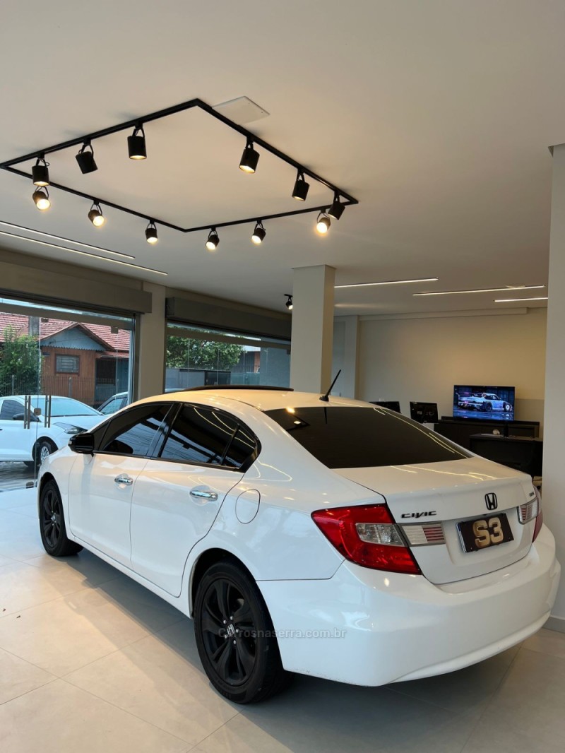 CIVIC 1.8 EXS 16V GASOLINA 4P AUTOMÁTICO - 2013 - CAXIAS DO SUL
