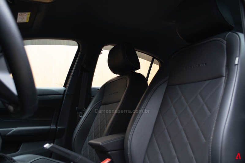 VIRTUS 1.4 250 TSI 16V EXCLUSIVE FLEX 4P AUTOMÁTICO - 2023 - GARIBALDI