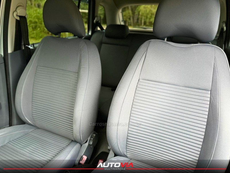 SPACEFOX 1.6 MI SPORTLINE 8V FLEX 4P MANUAL - 2009 - SAPIRANGA