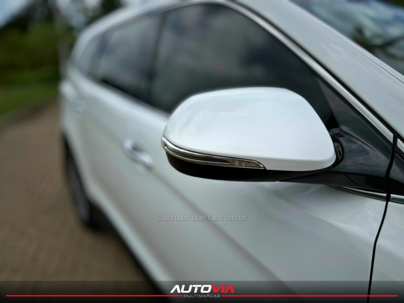 GRAND SANTA FÉ 3.3 MPFI V6 4WD GASOLINA 4P AUTOMÁTICO - 2015 - SAPIRANGA