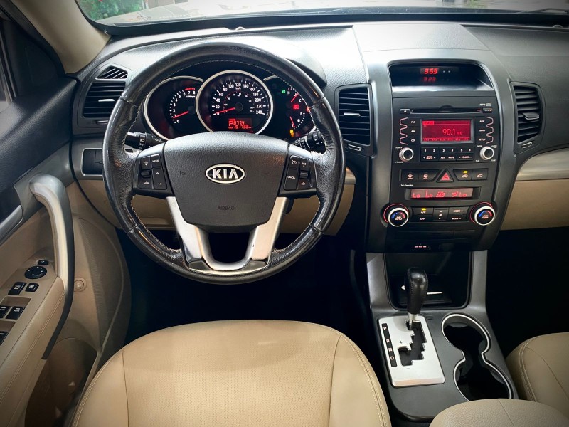 SORENTO 2.4 EX 4X2 16V GASOLINA 4P AUTOMÁTICO - 2012 - LAJEADO