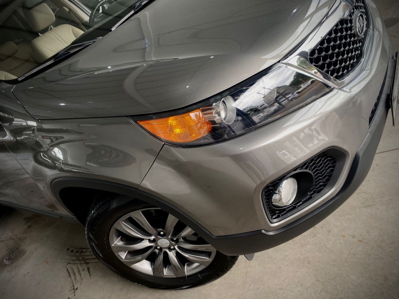 SORENTO 2.4 EX 4X2 16V GASOLINA 4P AUTOMÁTICO - 2012 - LAJEADO