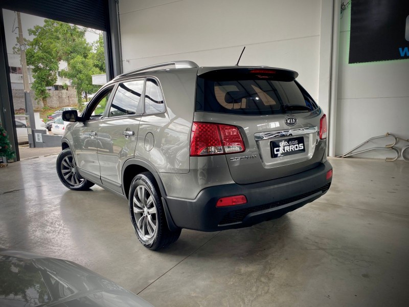 SORENTO 2.4 EX 4X2 16V GASOLINA 4P AUTOMÁTICO - 2012 - LAJEADO