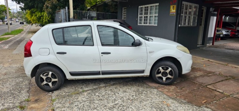 SANDERO 1.0 AUTHENTIQUE 12V FLEX 4P MANUAL - 2013 - IVOTI