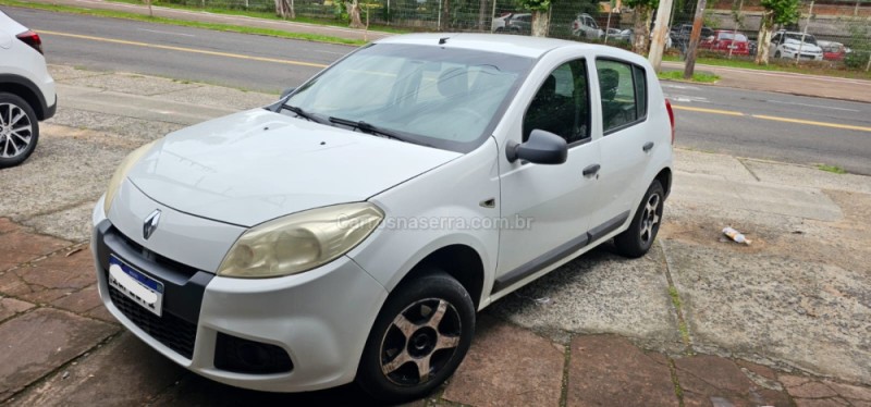 SANDERO 1.0 AUTHENTIQUE 12V FLEX 4P MANUAL - 2013 - IVOTI